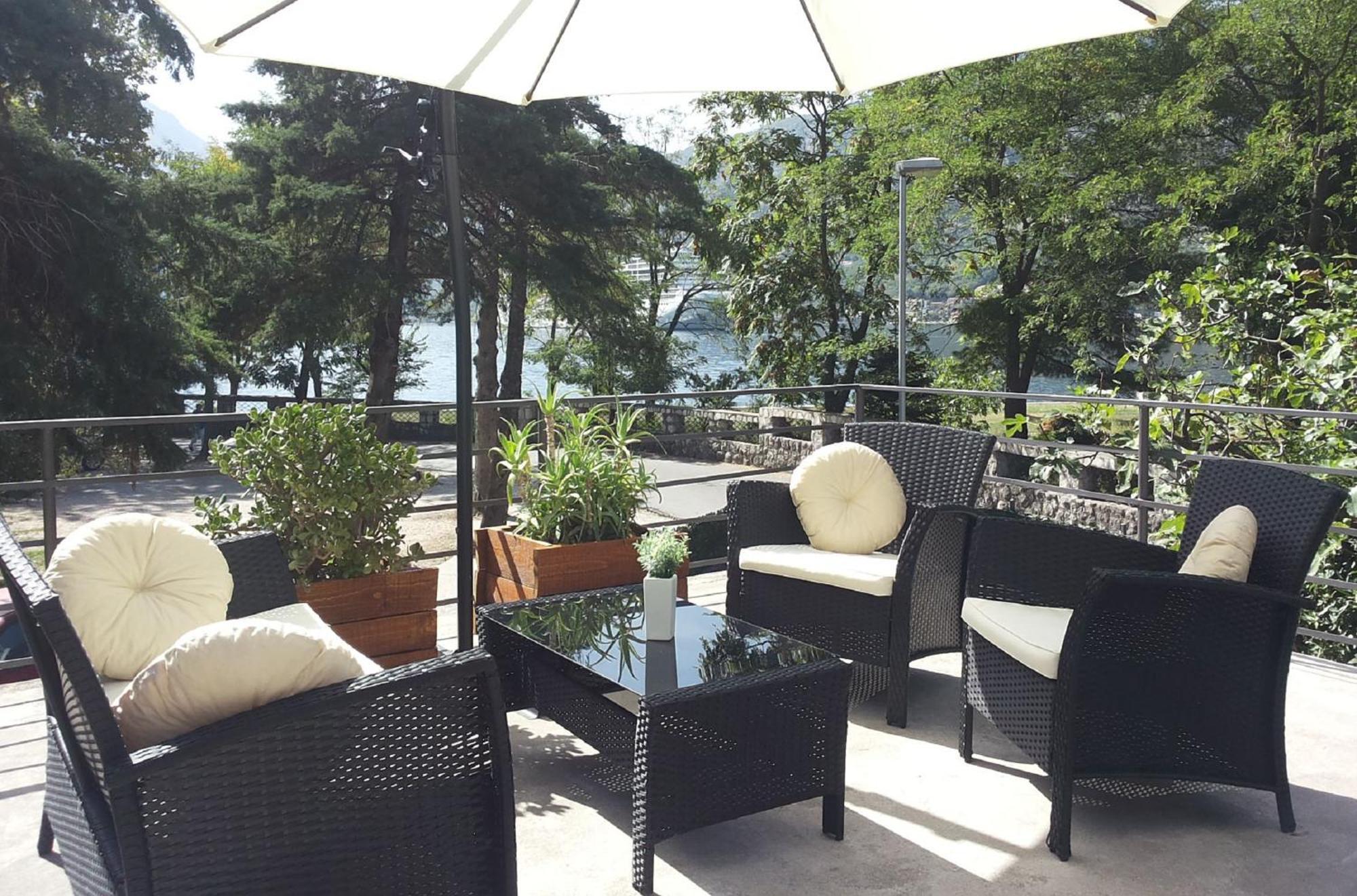 Apartments Vojvoda Kotor Exteriör bild